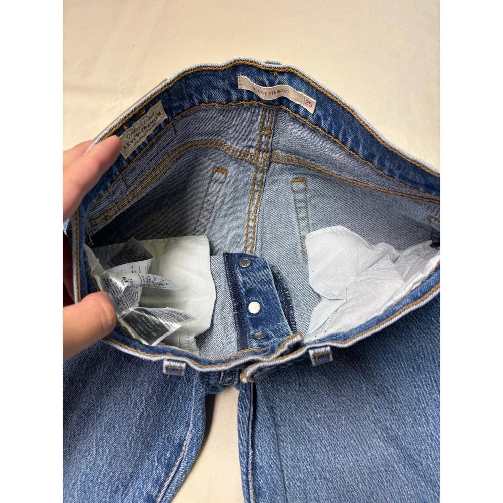 Levi's Premium Big E Wedgie Straight Jeans Women's 25X28 Medium Wash Button Fly - Picture 4 of 16